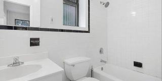 1402 Lexington Avenue Gallery 7