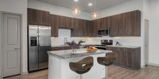 Westloop at the Diamond Interchange Gallery 79