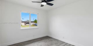 1867 NW 8th Ave Gallery 23