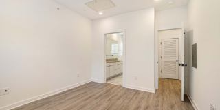 Modern Light-Filled Condo with Yard Access Near St. Elmo District Gallery 13