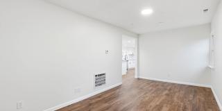 Fully Updated 2-Bed with Modern Finishes Gallery 8