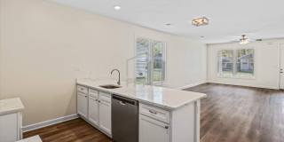 1470 Lyndale Avenue Gallery 4