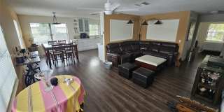 161 SE Village Dr Gallery 2