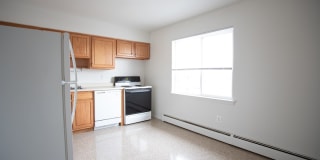 Crestwood Park II Gallery 3