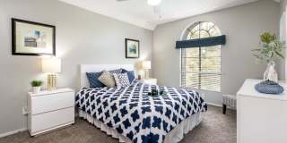 Boulevard @4201 Apartments Gallery 35