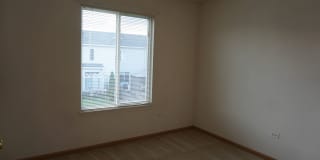 Beautiful and cozy 3 bedroom home with 2.1 bath Gallery 18