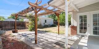 2279 Kendall St Gallery 16