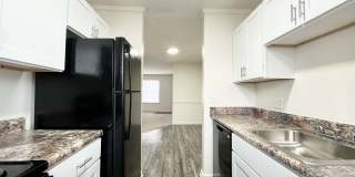 Collinwood South Apartments Gallery 2