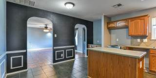 2-Story 3 Bedroom, 3 Bathroom Home with Solar Panels!!! Gallery 16