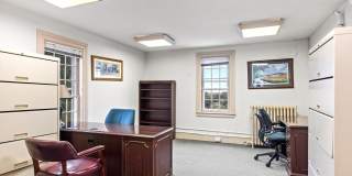 152 N MAIN Street Gallery 36