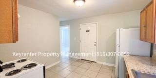 Beautiful 4 Bed, 2 Bath Home in Kansas City Gallery 7