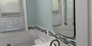 300 4th Avenue Gallery 17