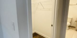 1940 Madison St. Gallery 5