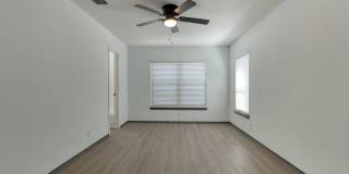 Room in 3 Bedroom Home at Jenkins Dr Gallery 21