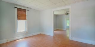 716 W 2nd Street Gallery 2