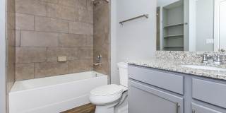 Overlook at Mesa Creek Apartments Gallery 12