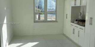 701 Brickell Key Boulevard 202, Miami, FL 33131 Gallery 11