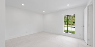391 W Riverside Drive Gallery 45