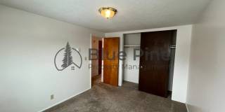 542 Gladstone Street Gallery 9