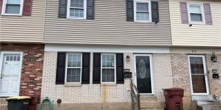 815 Fernhill Lane Gallery 1