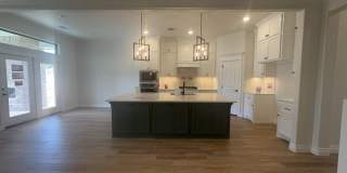 Brand New 4 Bedroom Home with Bonus Room Gallery 8
