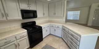 Clean 3 Bedroom / 2 Bathroom home near Stockdale High School, Recently Renovated! Clean 3 Bedroom / 2 Bathroom home near Stockdale High School, Recently Renovated! Gallery 13