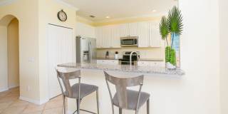 2/2 BEAUTIFUL COACH HOME ** SPANISH WELLS GOLF AND COUNTRY CLUB COMMUNITY  ** COMMUNITY POOLS ** Gallery 11