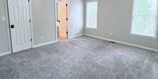 Ranch living in the City Gallery 9