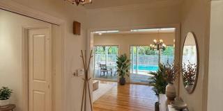 Beautiful One Level, 3 Bedroom, 3 Bathroom Tarzana Pool Home for Lease! Gallery 11