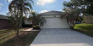 Charming and spacious 3-Bedroom Home with Screened Patio in Ashington Park! Gallery 4