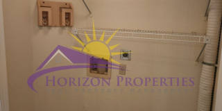 1 Bed 1 Bath with bonus loft 724 sq ft. Condo Gallery 11