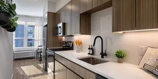 77 Christie St Gallery 1