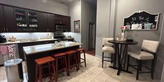 15 E Pearson Street Gallery 6
