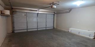 Fully Furnished 4BR Home with Fenced Yard & 2-Car Garage in Stoneburrow Gallery 24