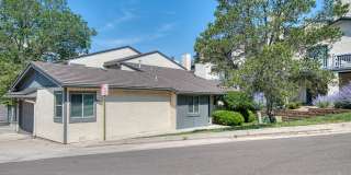 Townhome - 2 bedrooms, 1 bathroom & 1 car garage - brand-new A/C! NO PETS ALLOWED! Gallery 1