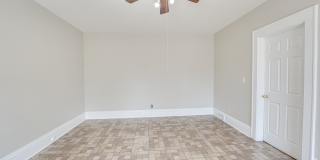 373 Cedar Street Gallery 23