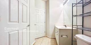 21197 McFadden Square Gallery 17