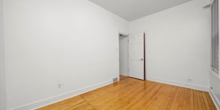 2444 W Gunnison St Gallery 13