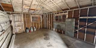 Charming 3 Bedroom, 1 Bath Near Down Town! Gallery 36