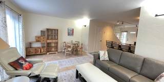 Furnished 2 Bdrm/2 Bath Condo in the Heart of Downtown Ashland! Gallery 1