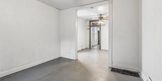 Large Single Family House Gallery 14