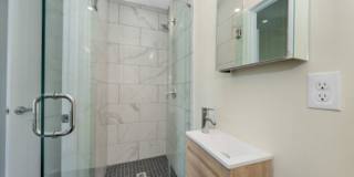 Tufts 5 bed 5.5 bath duplex - JUNE 1st Gallery 19