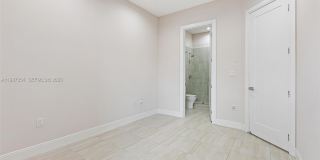 8225 NW 43rd St Gallery 21