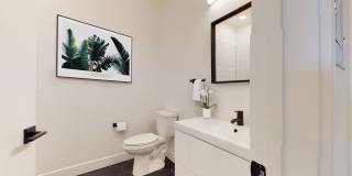 The Everett Gallery 7