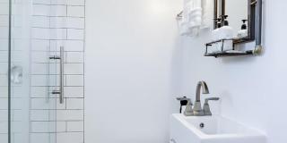 9724 ADMIRALTY Drive Gallery 16