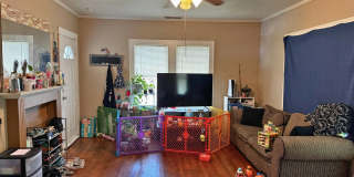Large 2 Bed 1 Bath corner-lot home in Highland! Gallery 5