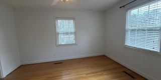 115 Adams Avenue Gallery 95