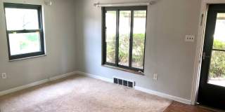 Perfectly Located 3 Bedroom W/ 2 Full Bathroom Home In Heart of North Allegheny School District Gallery 3