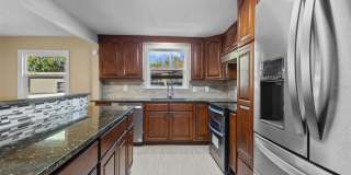 1908 W FERN STREET Gallery 8