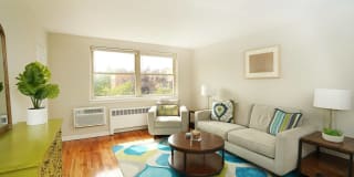 Summit Court Gallery 9